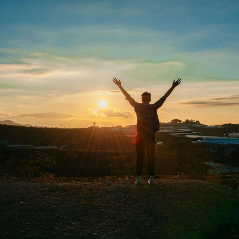 pexels-minan1398-1066176